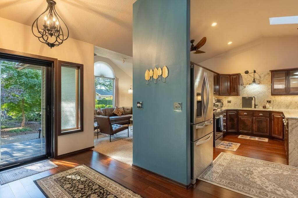 Comfy 4B/2B Home Near Dunes & Ocean! Pet Friendly! Флорънс Екстериор снимка