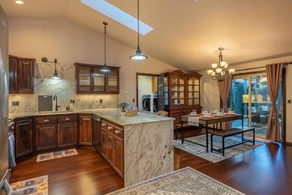 Comfy 4B/2B Home Near Dunes & Ocean! Pet Friendly! Флорънс Екстериор снимка