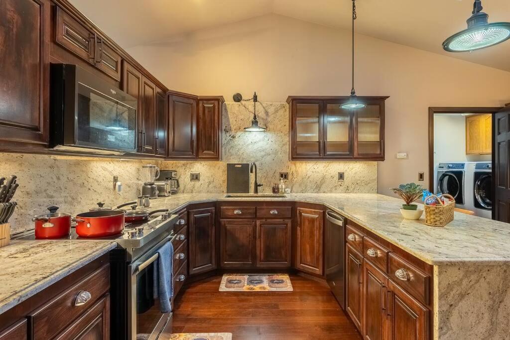 Comfy 4B/2B Home Near Dunes & Ocean! Pet Friendly! Флорънс Екстериор снимка
